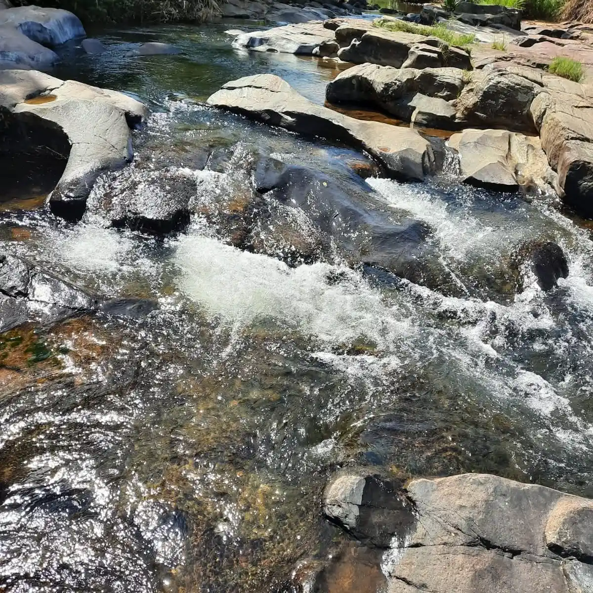 rocky_stream_square_under_250kb